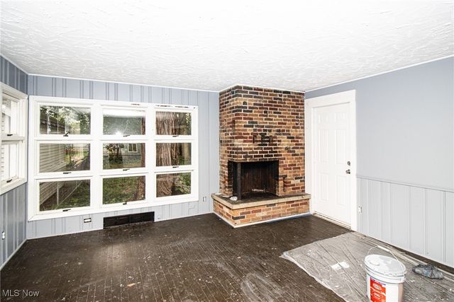 216 Howe Street, Elyria, OH 44035