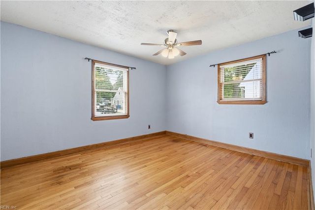 1338 Boxwood CIR, Norfolk, VA 23518