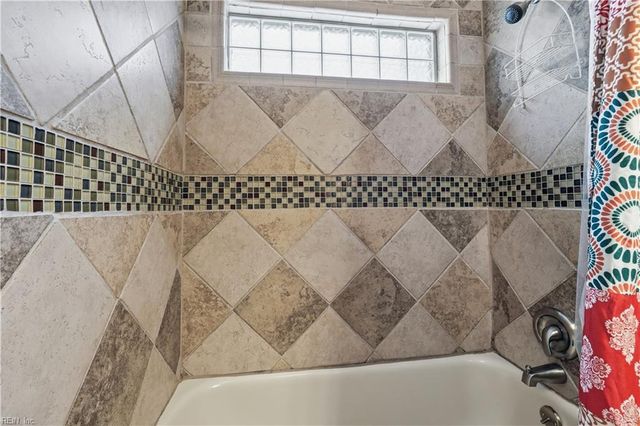 1338 Boxwood CIR, Norfolk, VA 23518