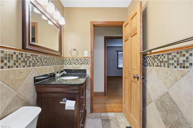 1338 Boxwood CIR, Norfolk, VA 23518