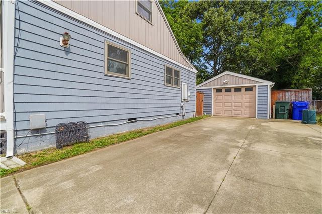 1338 Boxwood CIR, Norfolk, VA 23518