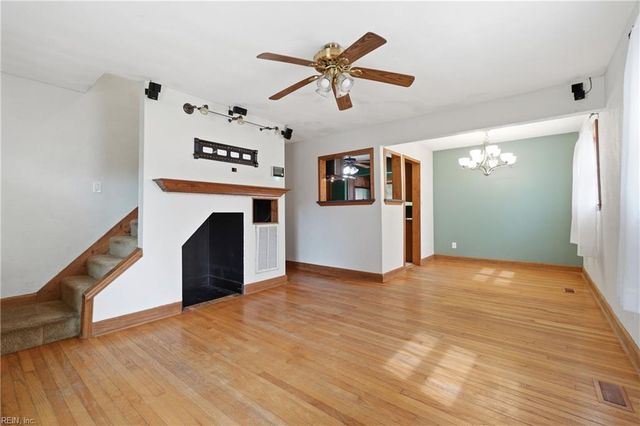1338 Boxwood CIR, Norfolk, VA 23518