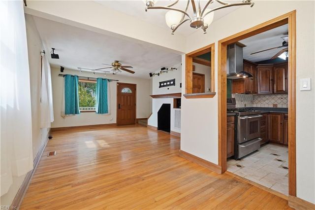 1338 Boxwood CIR, Norfolk, VA 23518
