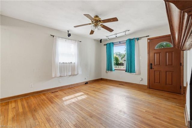 1338 Boxwood CIR, Norfolk, VA 23518