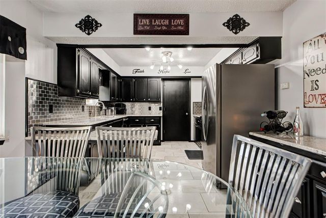 11504 Mackel Drive, Oklahoma City, OK 73170