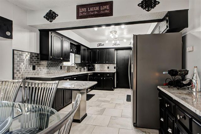 11504 Mackel Drive, Oklahoma City, OK 73170