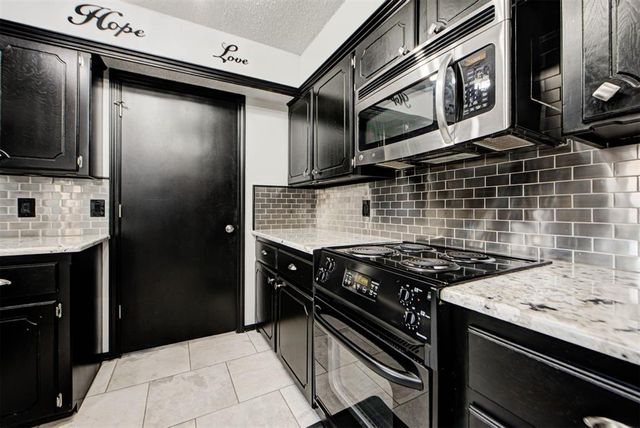 11504 Mackel Drive, Oklahoma City, OK 73170