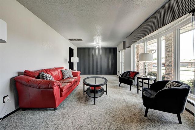 11504 Mackel Drive, Oklahoma City, OK 73170