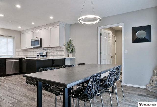 14633 Larimore Avenue, Omaha, NE 68116