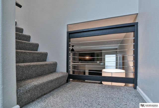 14633 Larimore Avenue, Omaha, NE 68116