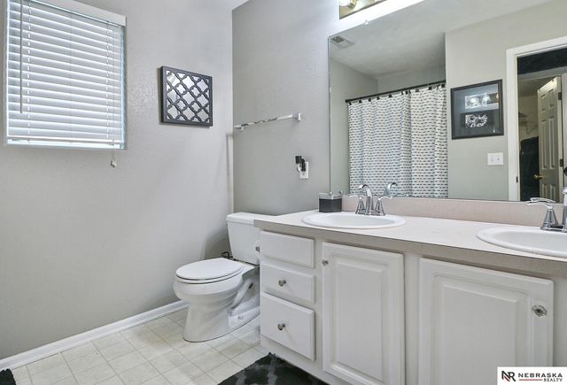 14633 Larimore Avenue, Omaha, NE 68116