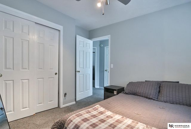 14633 Larimore Avenue, Omaha, NE 68116