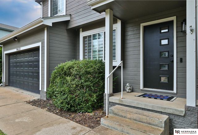 14633 Larimore Avenue, Omaha, NE 68116