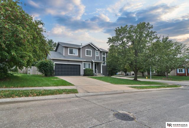 14633 Larimore Avenue, Omaha, NE 68116