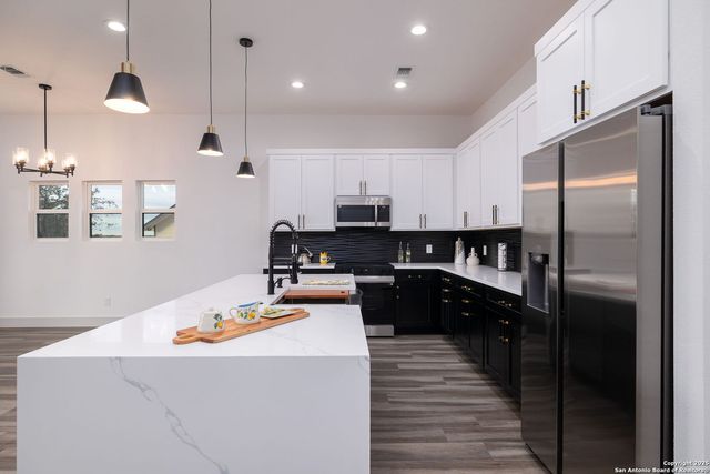 1210 Fernwood Rd, Fischer, TX 78623