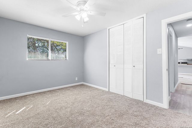 5122 Binz Engleman Rd, Kirby, TX 78219