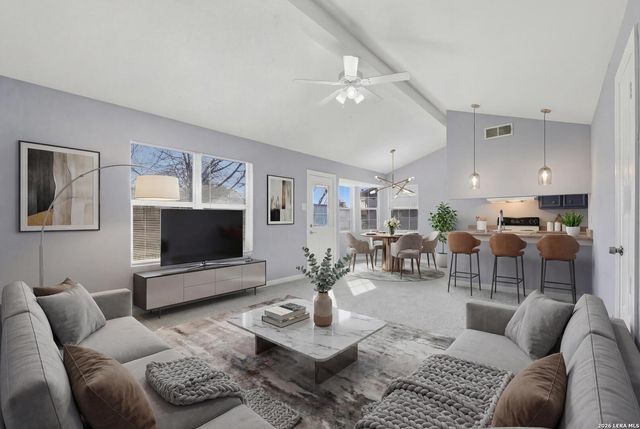 5122 Binz Engleman Rd, Kirby, TX 78219