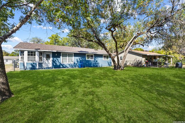 5122 Binz Engleman Rd, Kirby, TX 78219