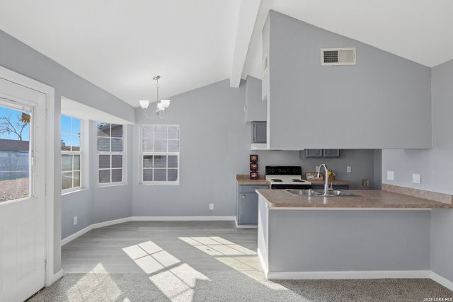 5122 Binz Engleman Rd, Kirby, TX 78219