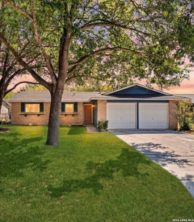 5122 Binz Engleman Rd, Kirby, TX 78219