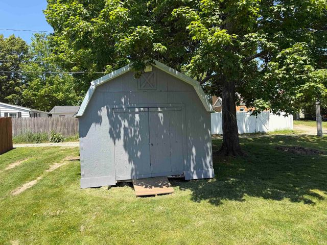 618 W Washington Street, Plymouth, IN 46563