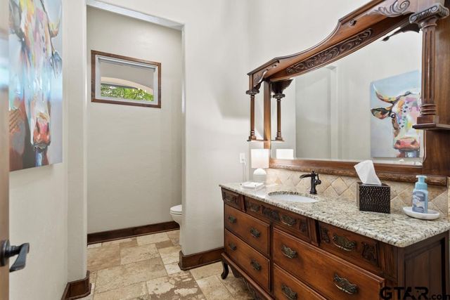 2907 Stewart Way, Tyler, TX 75709