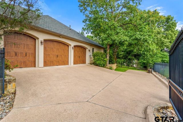 2907 Stewart Way, Tyler, TX 75709