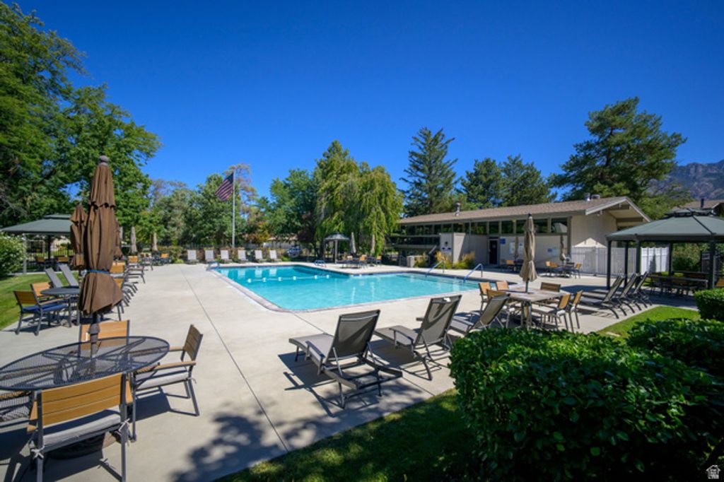 5785 WATERBURY CIR #A, Salt Lake City, UT 84121 — photo 4