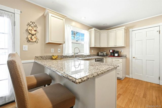 7 Herdman Court, Middle Island, NY 11953