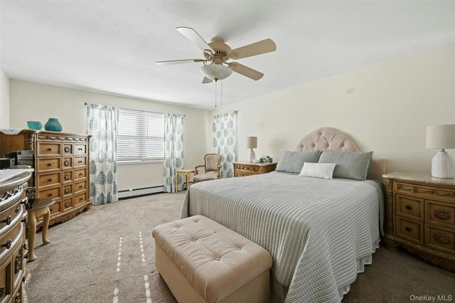 7 Herdman Court, Middle Island, NY 11953