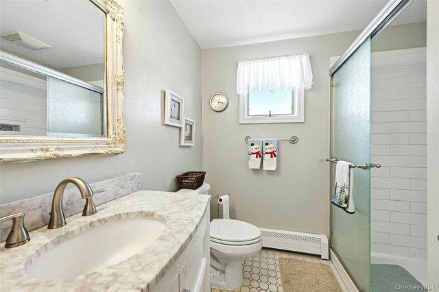 7 Herdman Court, Middle Island, NY 11953