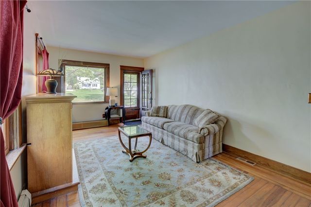 127 Foote Street, Barrington, RI 02806