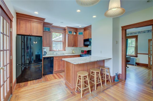 127 Foote Street, Barrington, RI 02806