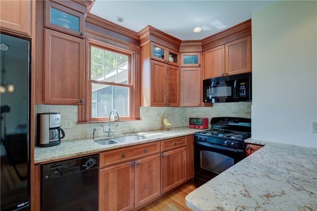 127 Foote Street, Barrington, RI 02806