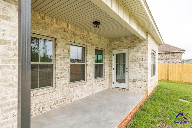 303 Willowbrook Lane, Kathleen, GA 31047