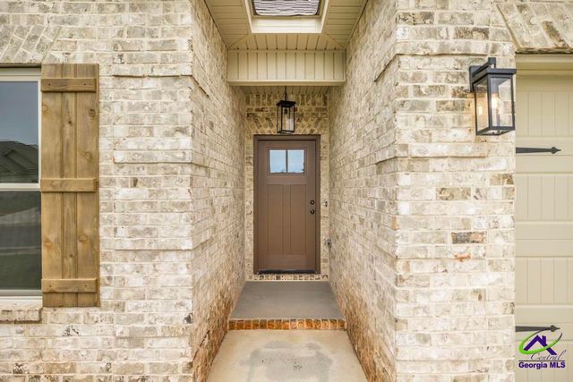 303 Willowbrook Lane, Kathleen, GA 31047