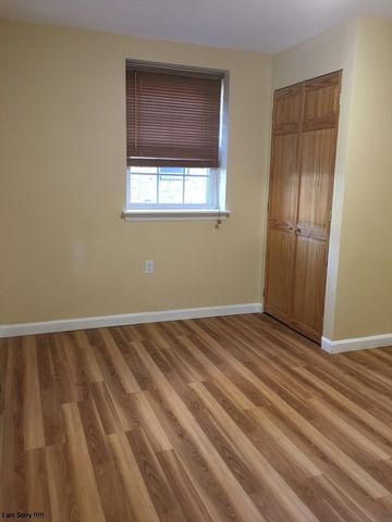12 Colonial Village Dr 1, Arlington, MA 02474