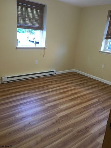 12 Colonial Village Dr 1, Arlington, MA 02474