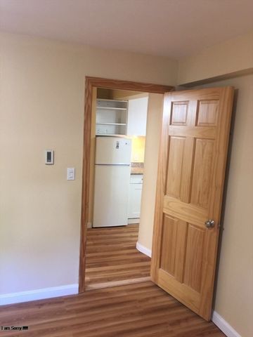 12 Colonial Village Dr 1, Arlington, MA 02474