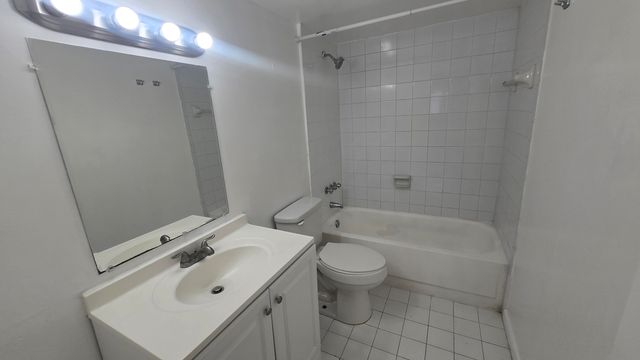 15221 NE 6th Avenue A210, Miami, FL 33162
