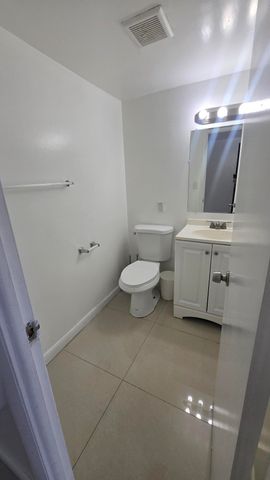 15221 NE 6th Avenue A210, Miami, FL 33162