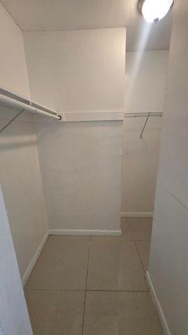 15221 NE 6th Avenue A210, Miami, FL 33162