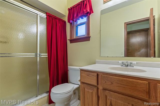 16089 Cambell Drive, Macomb, MI 48044