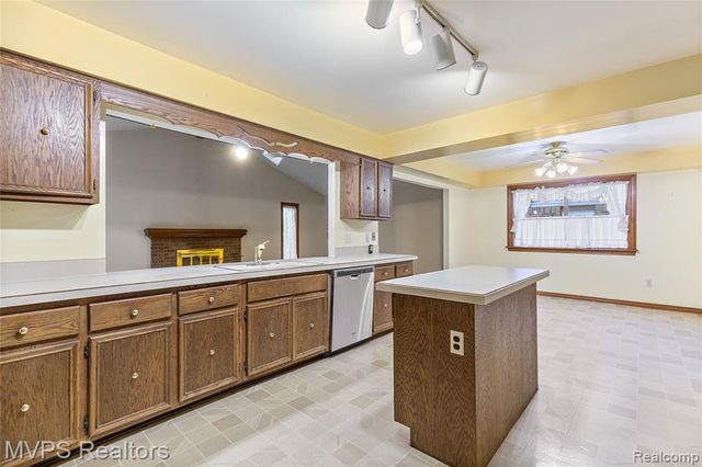 16089 Cambell Drive, Macomb, MI 48044