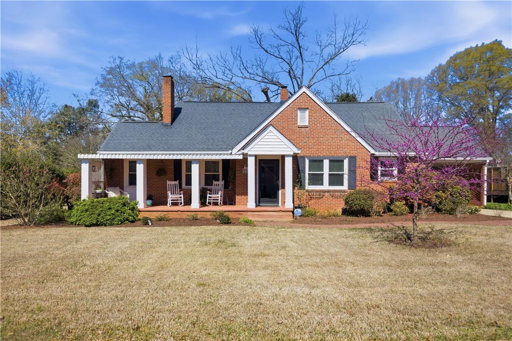 310 Retreat Street, Westminster, SC 29693