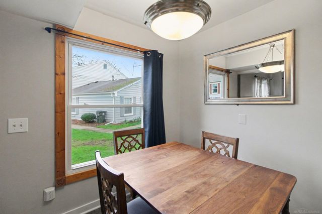 2914 Meadowbrook Ct Court, Orion Twp, MI 48360