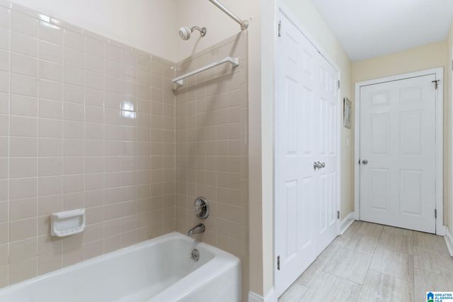 204 PORTSOUTH LANE, Alabaster, AL 35007