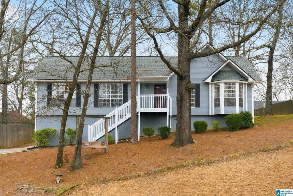 204 PORTSOUTH LANE, Alabaster, AL 35007