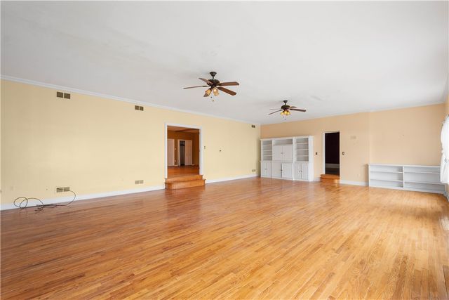 36 Little Mingo Rd, Nottingham, PA 15332
