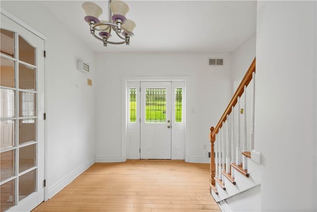 36 Little Mingo Rd, Nottingham, PA 15332